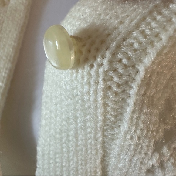 Sherry Gale woman’s vintage button down sweater - Picture 3 of 6